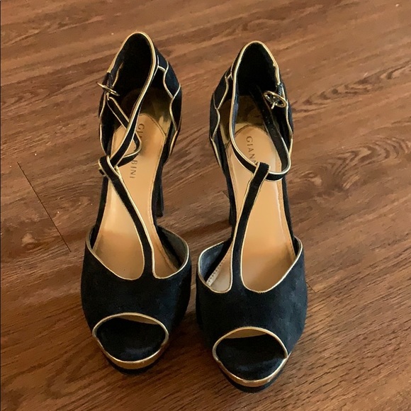 Gianni Bini Shoes - Gianni Bini black and gold heels